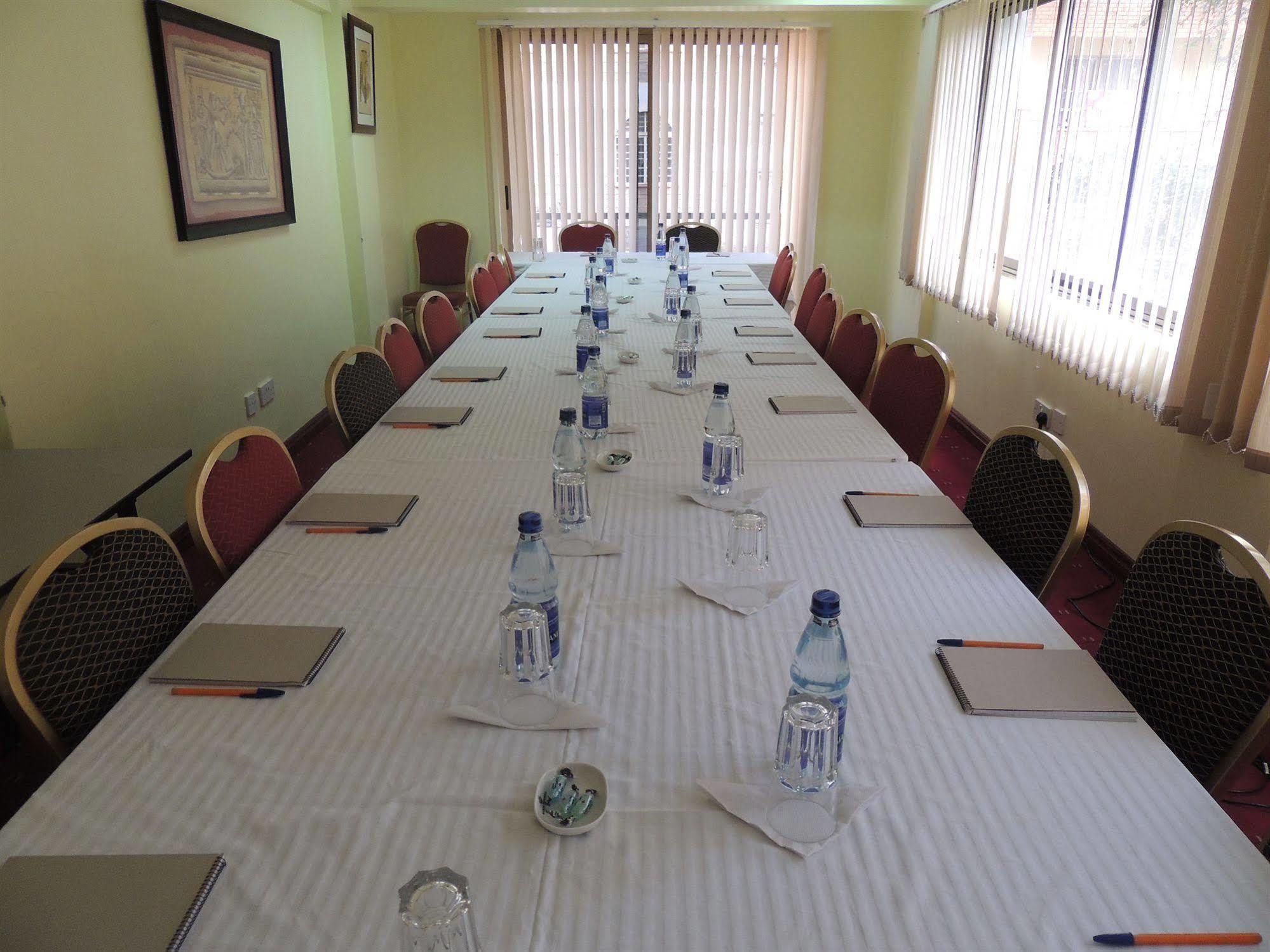 Nairobi Upperhill Hotel מראה חיצוני תמונה